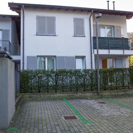 Appartamento Con Giardino E Parcheggio Privato Bellagio Bagian luar foto