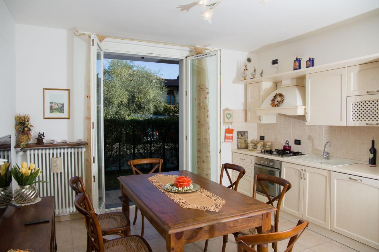 Appartamento Con Giardino E Parcheggio Privato Bellagio Bagian luar foto