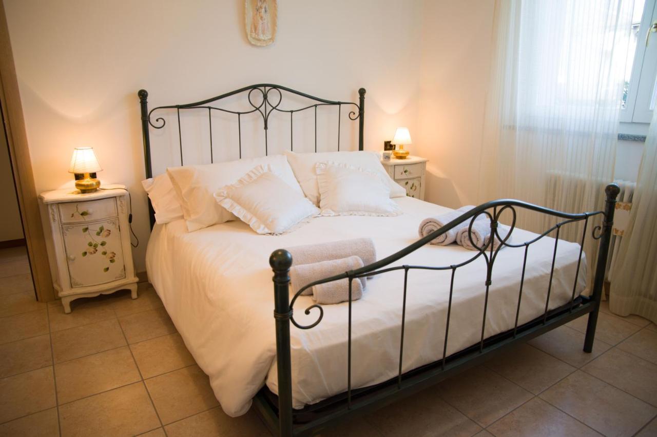 Appartamento Con Giardino E Parcheggio Privato Bellagio Bagian luar foto