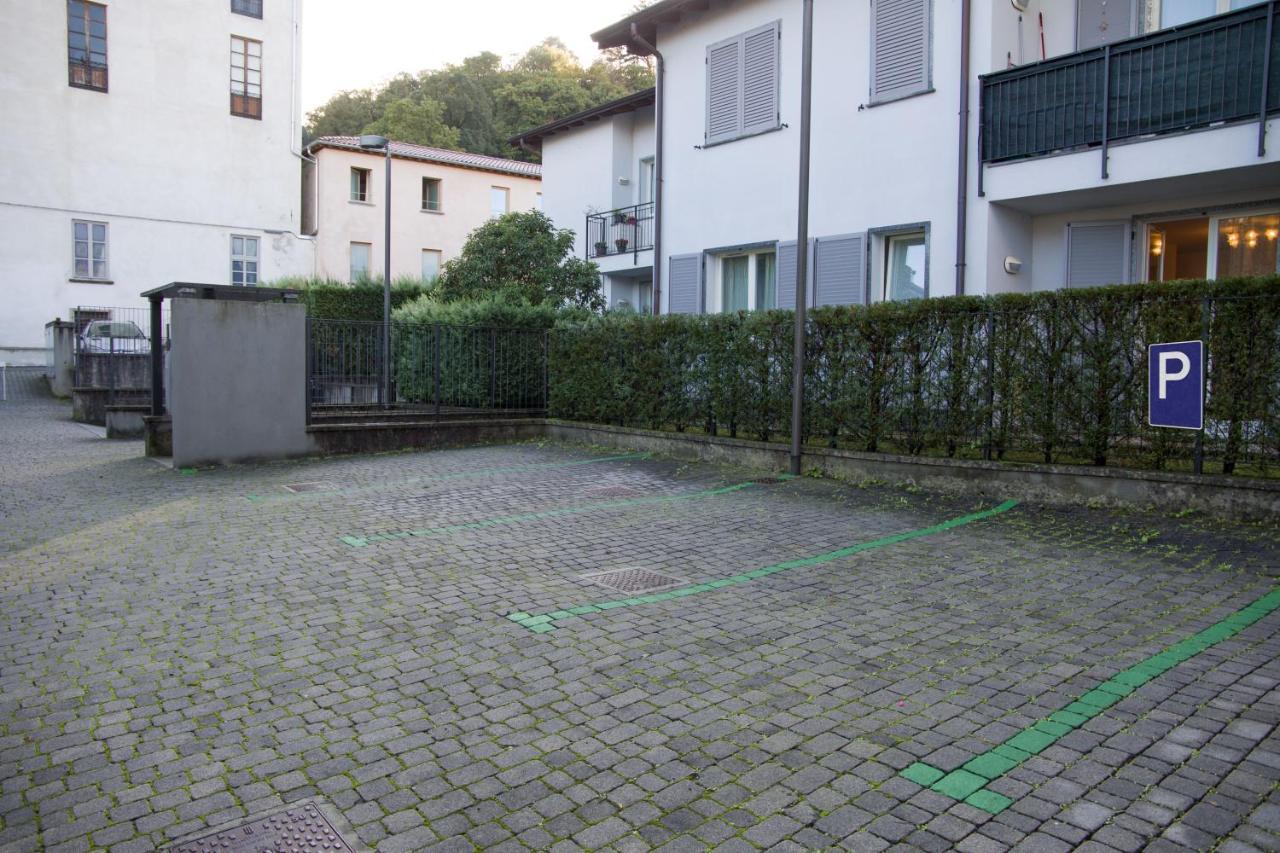Appartamento Con Giardino E Parcheggio Privato Bellagio Bagian luar foto