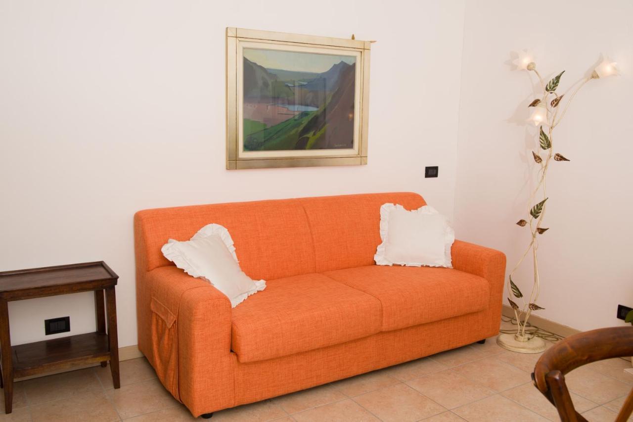 Appartamento Con Giardino E Parcheggio Privato Bellagio Bagian luar foto